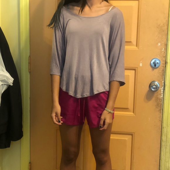 Tops - Picture 4 of 5